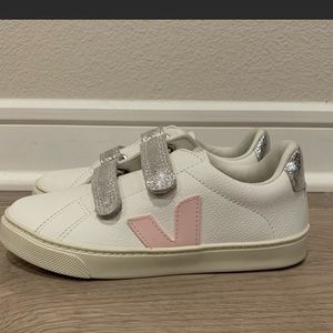 Veja Velcro Esplar Leather Sneakers Girls Size 4